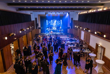 Plesovou sezónu ve Slavkově zahájí Městský ples